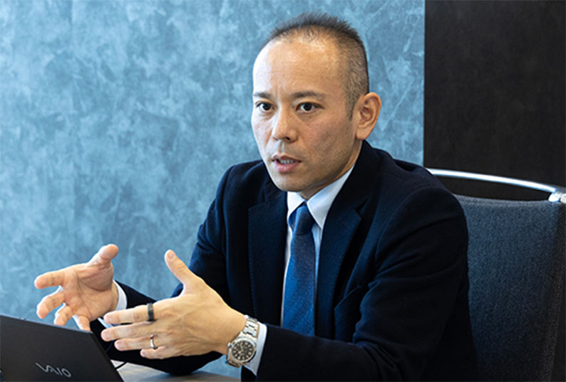 (株)メタルワン 鋼管BU総括マネージャー 榎本俊一さんが語る様子